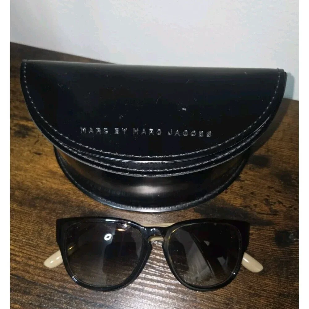 Marc by Marc Jacobs MMJ 230/S Beige & Black Striped Sunglasses Designer +‎ Case
